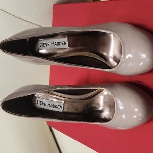 Steve Madden size 61/2 41/2" platform heels